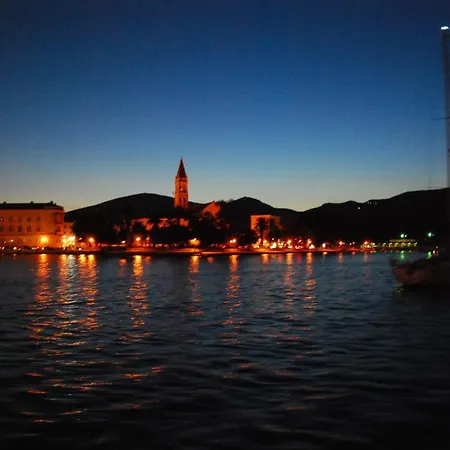 Zdravko Apartment Trogir
