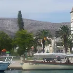 Zdravko Διαμέρισμα Τρογκίρ