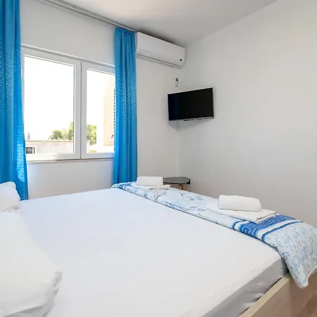 Zdravko * 트로기르