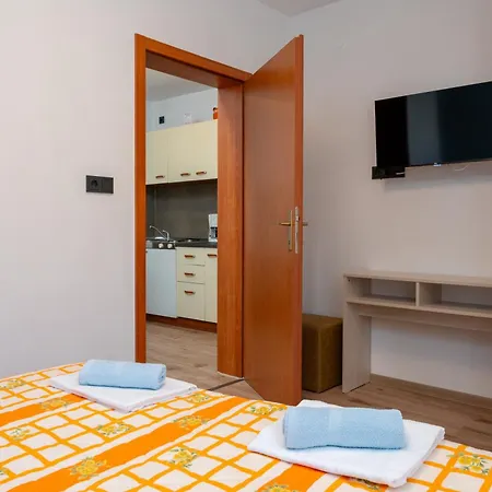 Zdravko * 트로기르